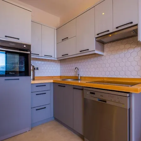 4 Kisilik Ozel Havuzlu Ve Bahceli Villa, Mugla - Awz216 Villa